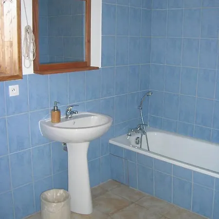 Les Chambres D'hotes De Belinaire Frühstückspension Cazeneuve-Montaut